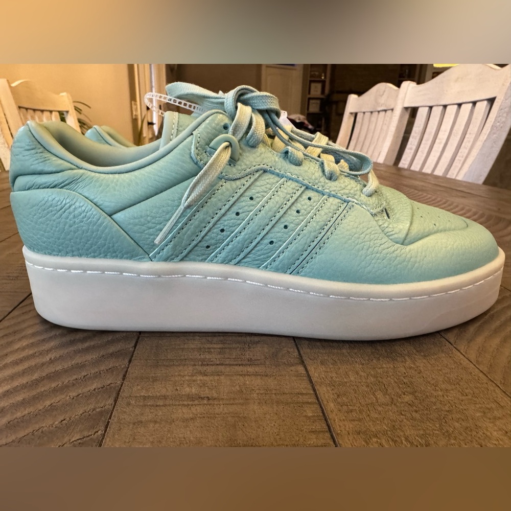 Adidas Rivalry Lux Low Hazy Green & Cream-White Sneakers Men’s Size 8.5 (NWT)